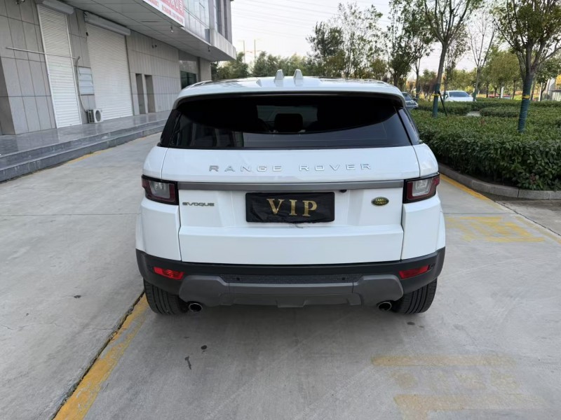 济宁18年路虎极光9