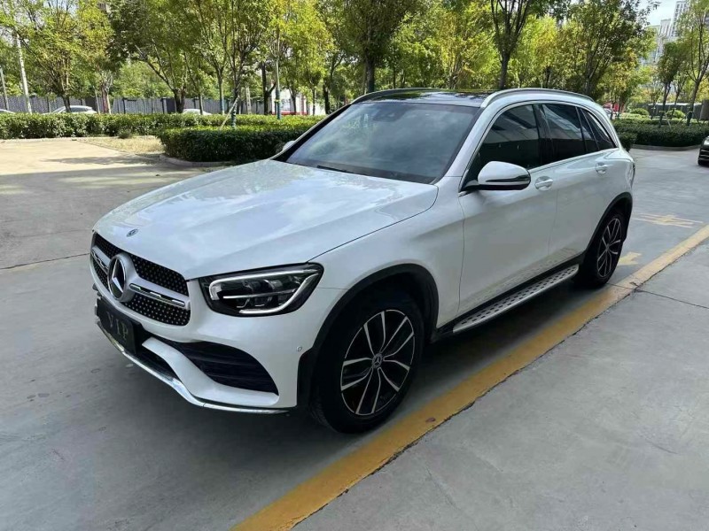 济宁21年奔驰GLC2