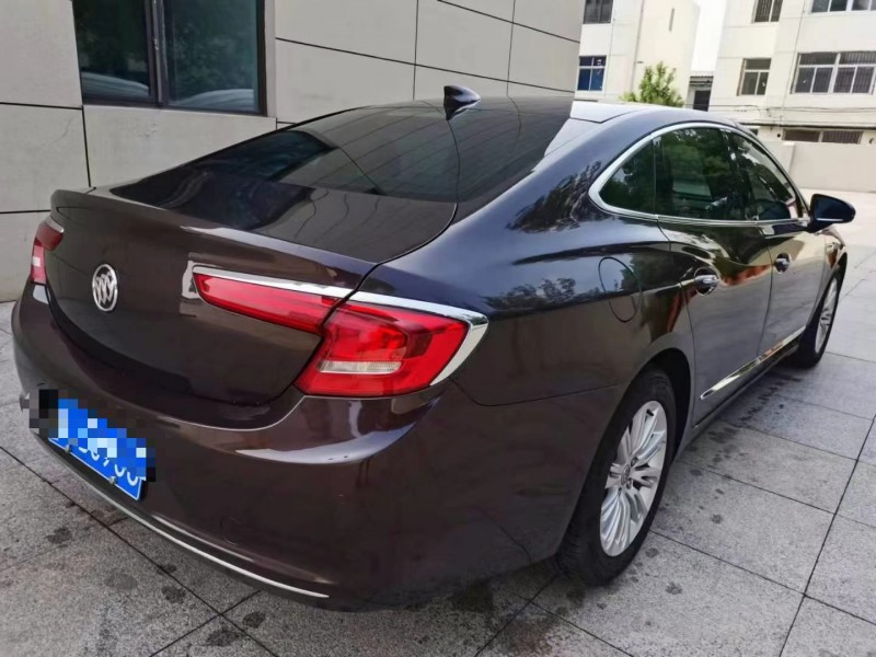 保定17年别克君越5