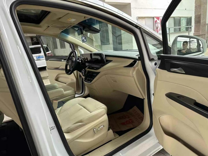 徐州22年别克GL86