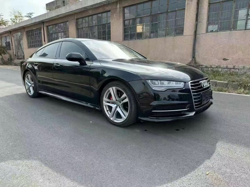 济宁18年奥迪A7L3