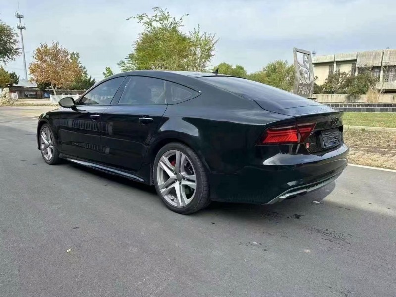 济宁18年奥迪A7L7