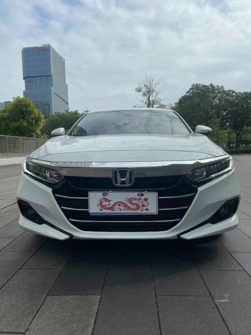 佛山22年本田雅阁1