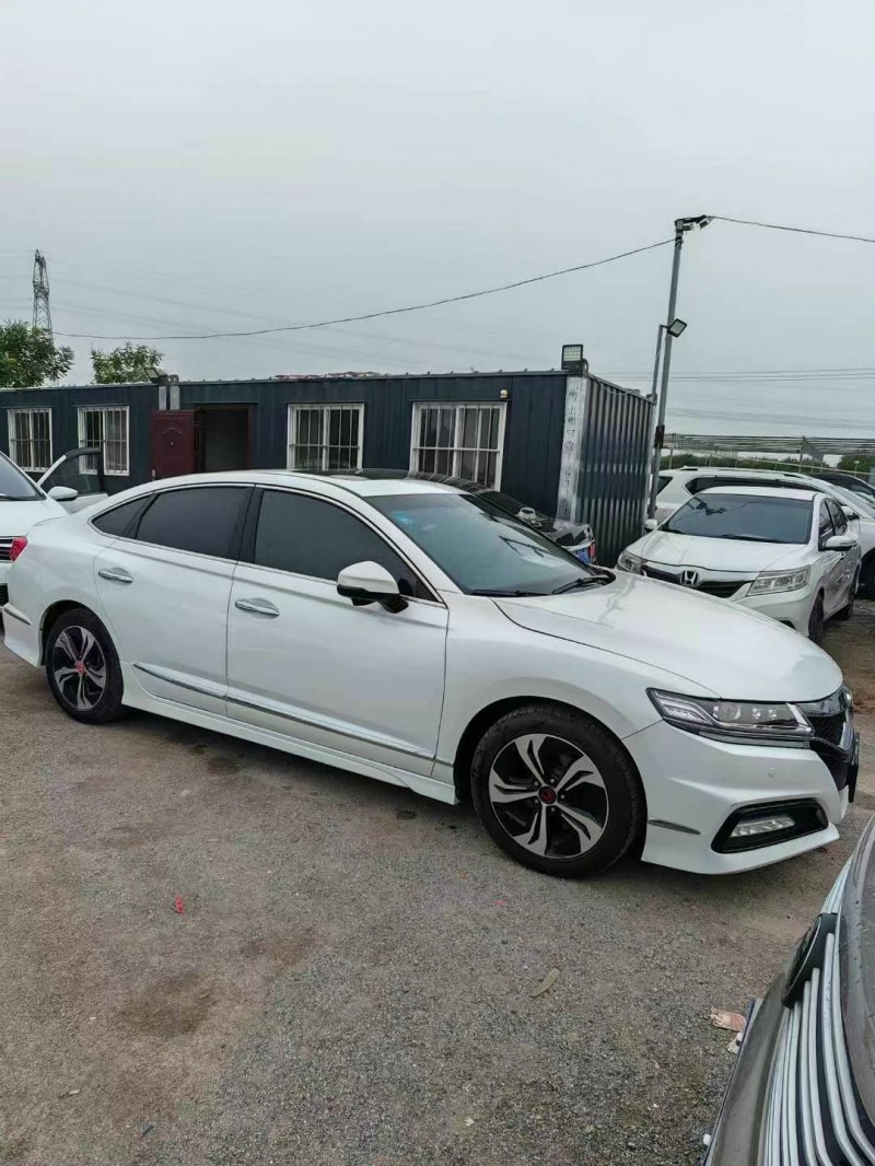 保定17年本田思铂睿3