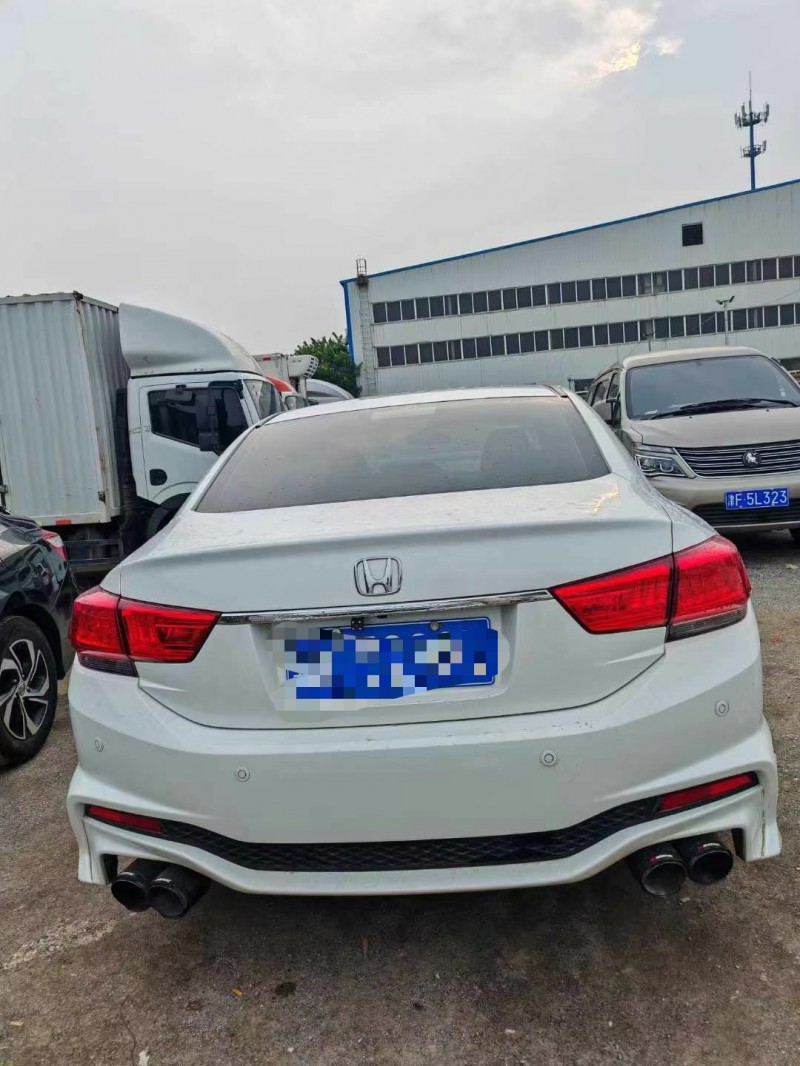 保定17年本田思铂睿9