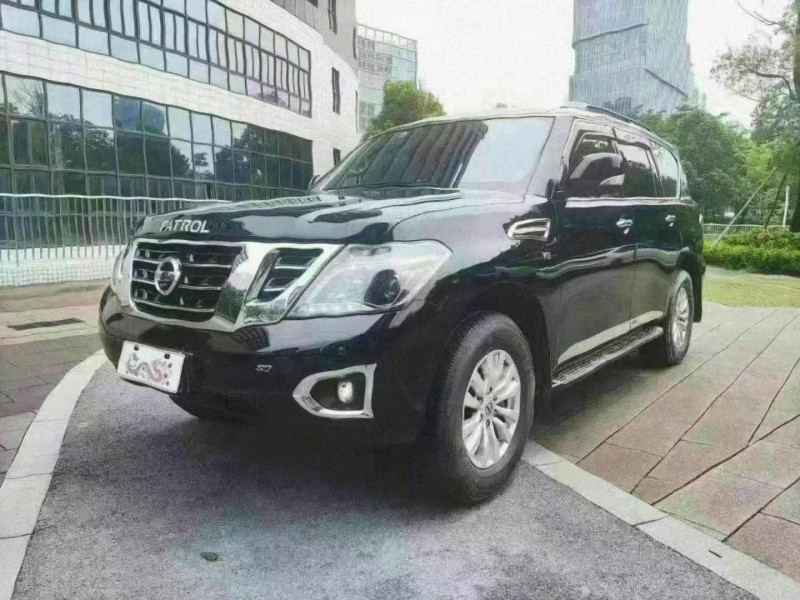 佛山19年日产途乐2