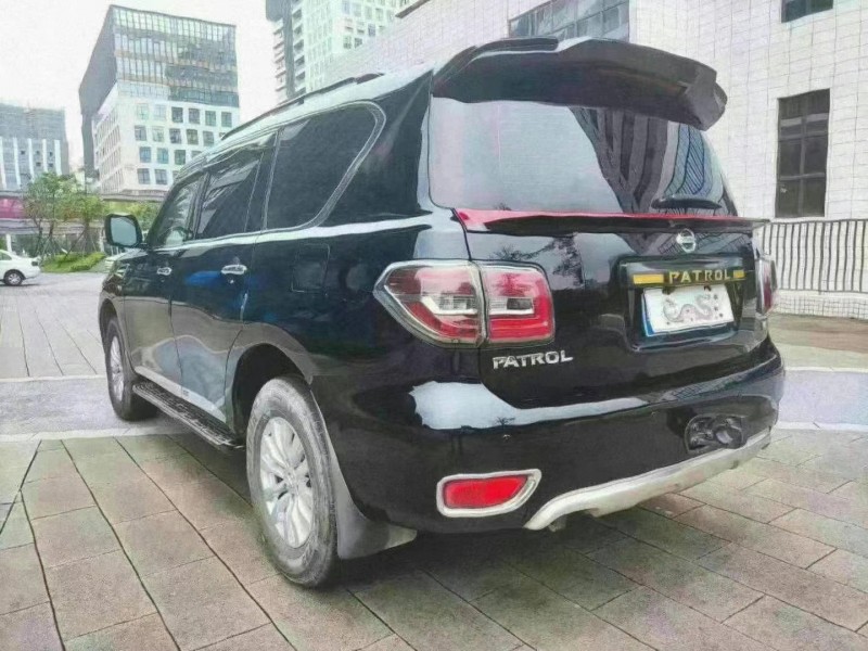 佛山19年日产途乐9