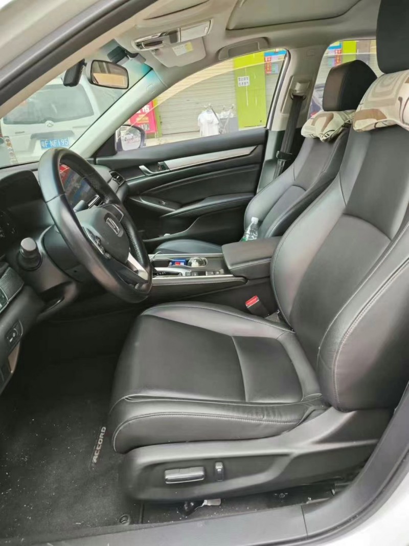 广州21年本田雅阁4