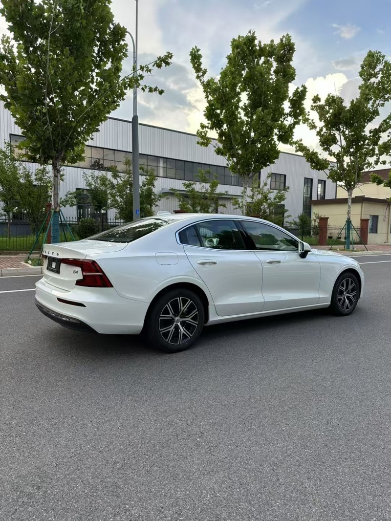 宿遷24年沃爾沃S60L4