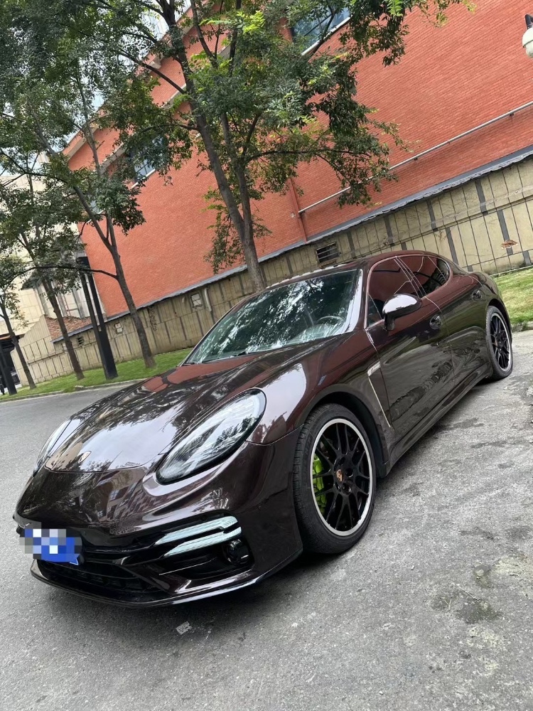 成都13年保时捷帕拉梅拉2