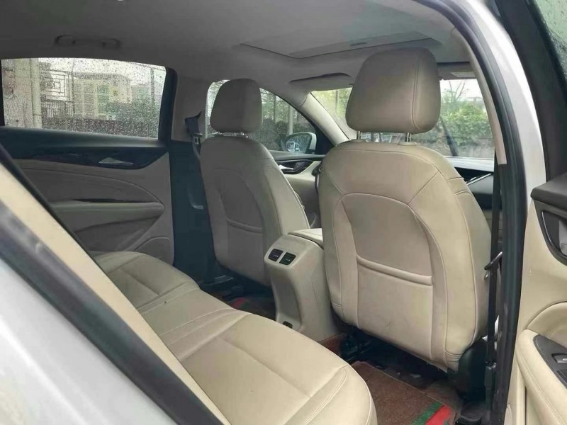 潍坊21年别克君威7