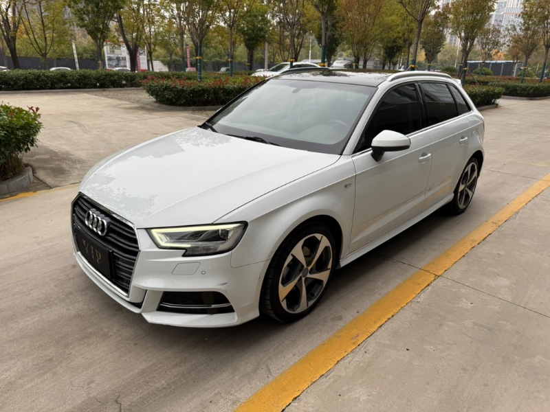 济宁18年奥迪A33