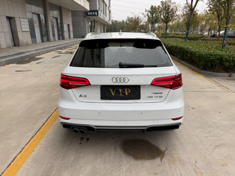 济宁18年奥迪A35