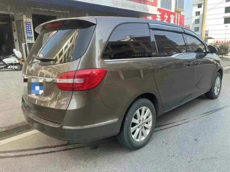 济宁18年别克GL84