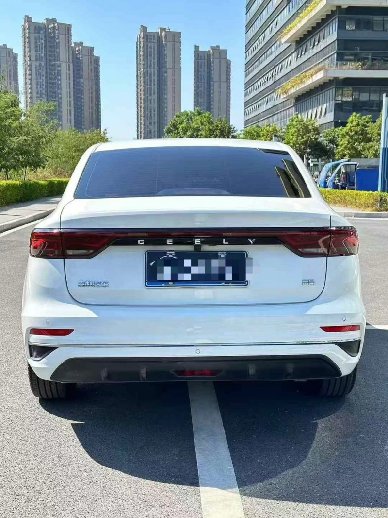 东莞24年吉利帝豪9