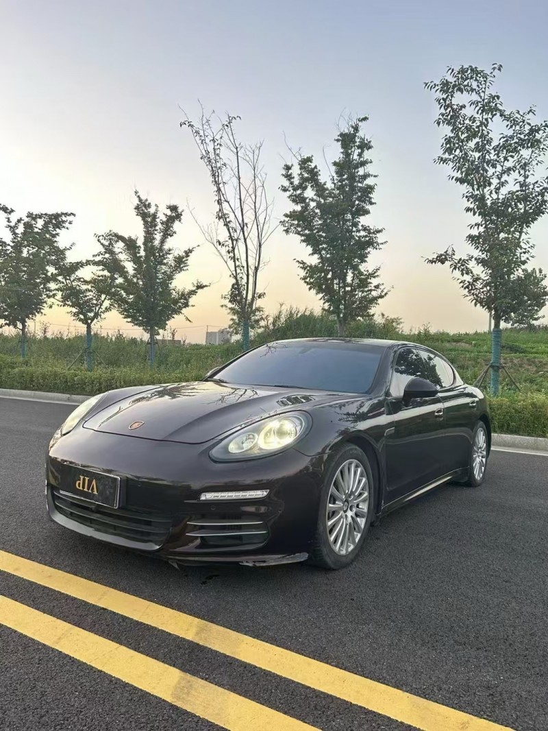 徐州14年保时捷帕拉梅拉3