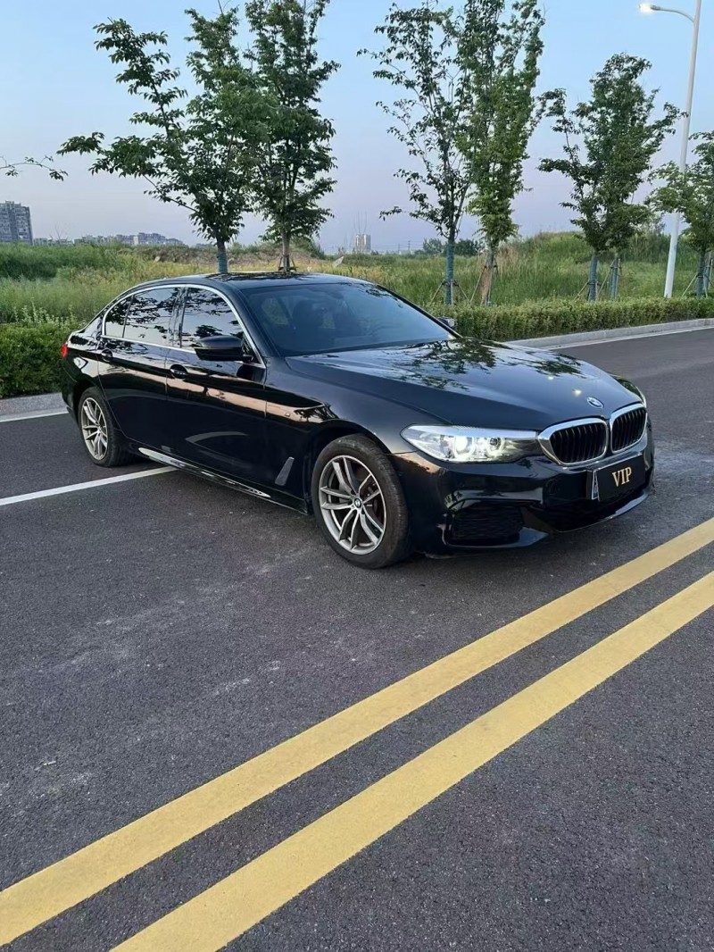 徐州19年宝马5系3