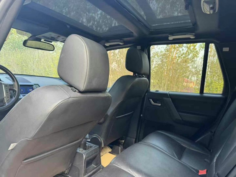 青岛10年路虎神行者4