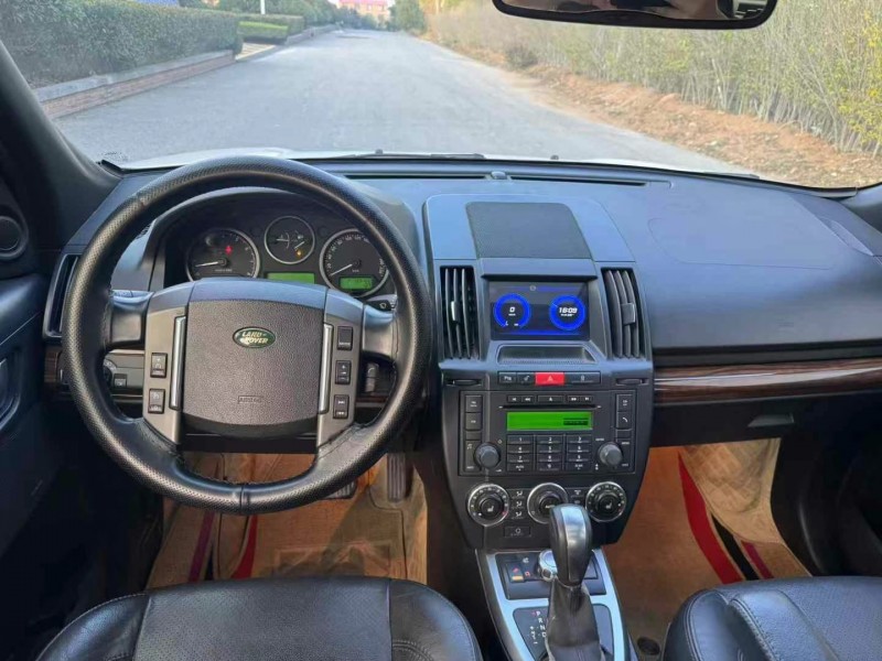 青岛10年路虎神行者5