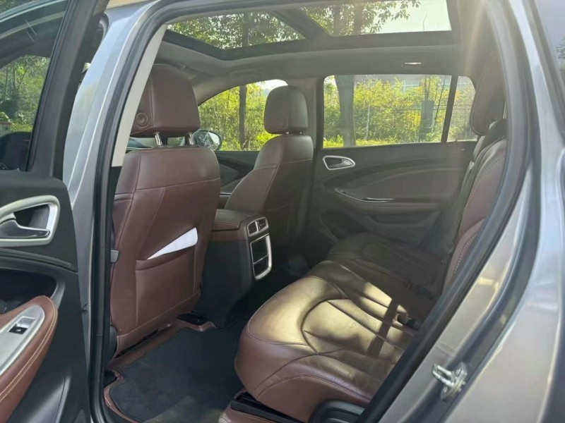 邢台17年别克昂科威6