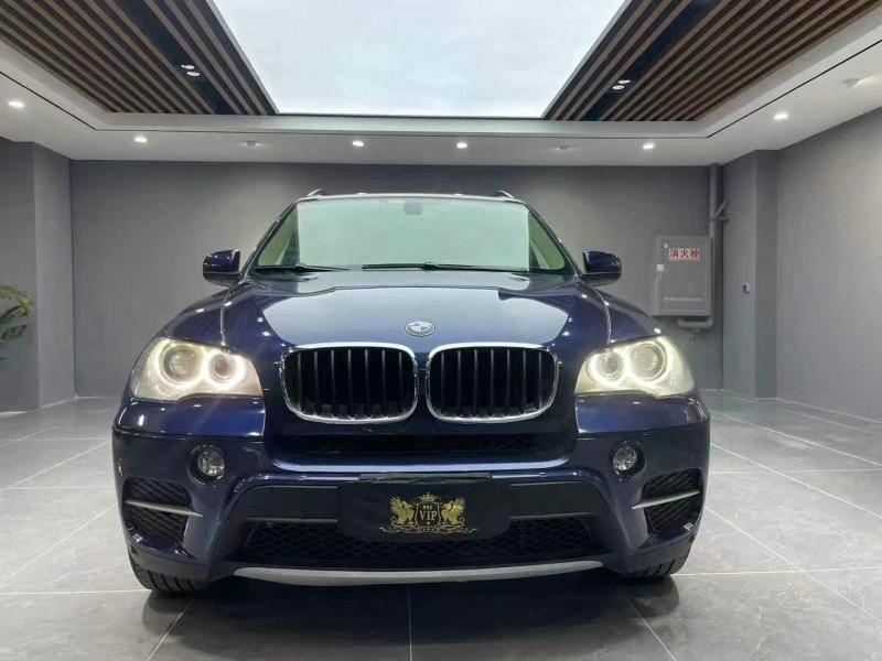 成都11年宝马X51