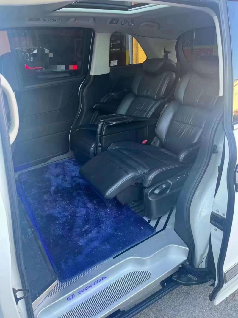 青岛19年本田艾力绅7