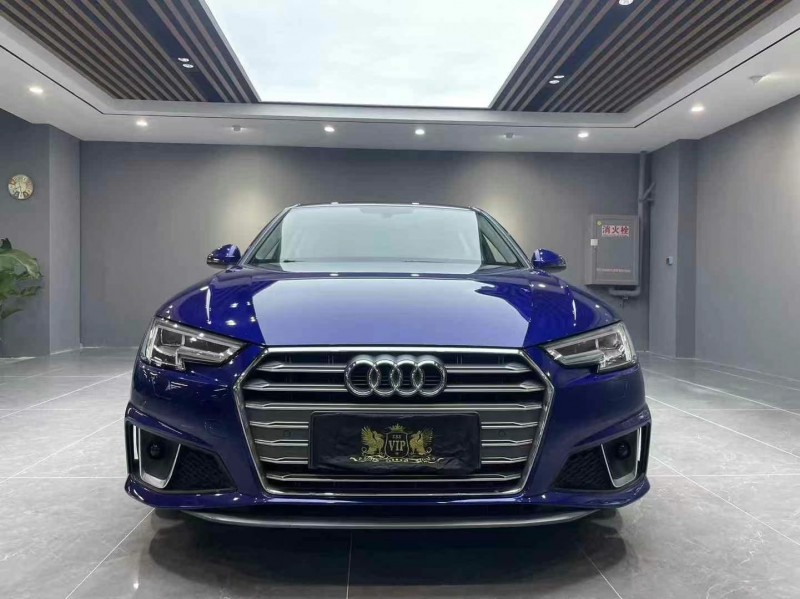 成都19年奥迪A4L1