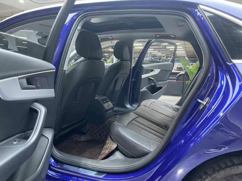 成都19年奥迪A4L4