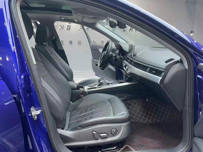 成都19年奥迪A4L7