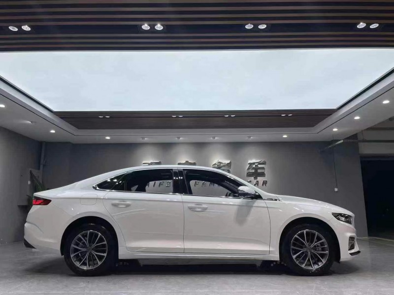 成都23年吉利星瑞6