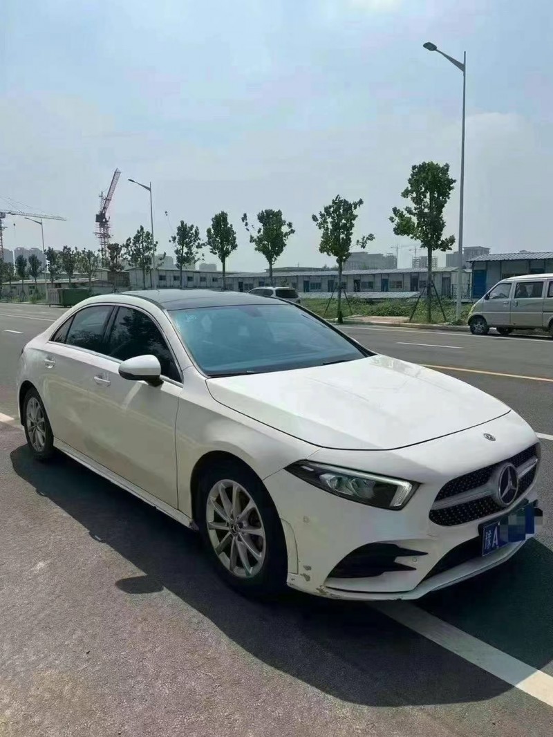 郑州19年奔驰A2