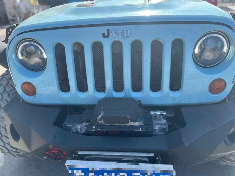 鄭州14年Jeep牧馬人3
