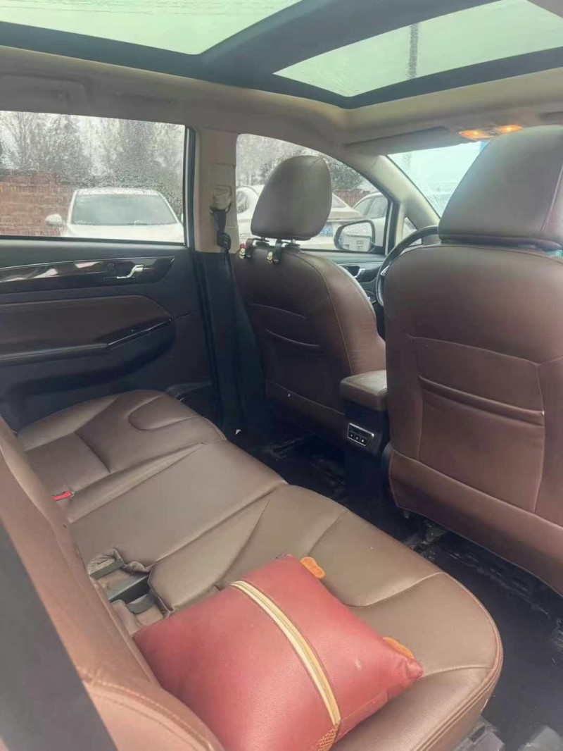 郑州18年力帆汽车轩朗5