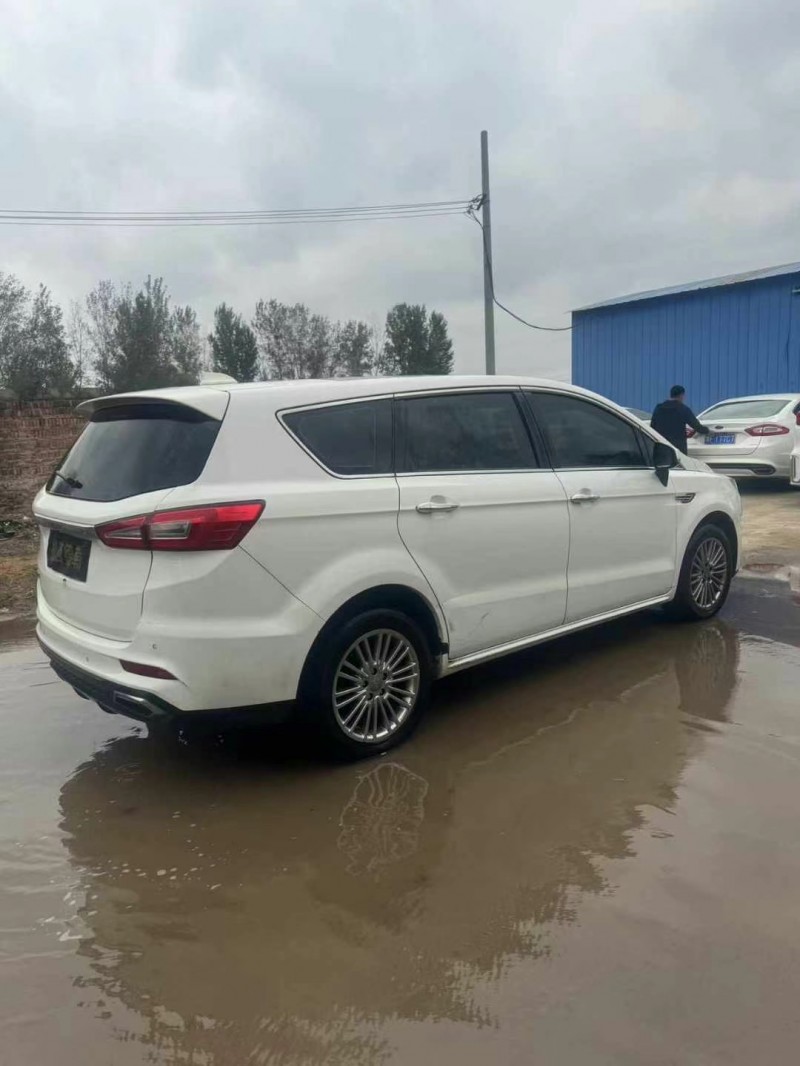 郑州18年力帆汽车轩朗7