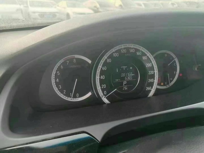 菏泽18年本田雅阁4