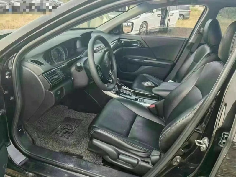 菏泽18年本田雅阁5