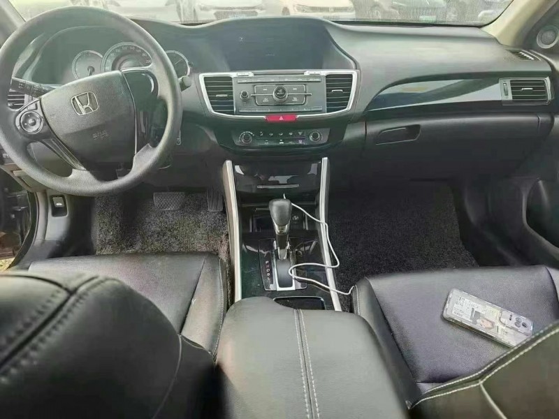 菏泽18年本田雅阁7