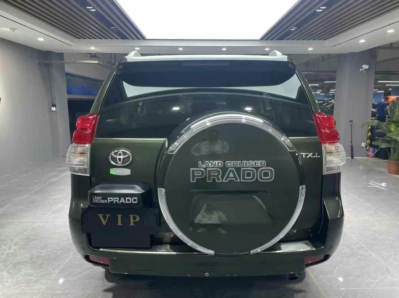 成都14年丰田普拉多5