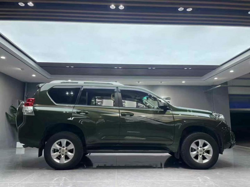 成都14年丰田普拉多6