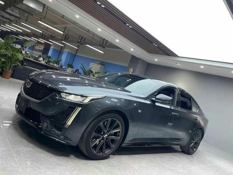 成都22年凯迪拉克CT52