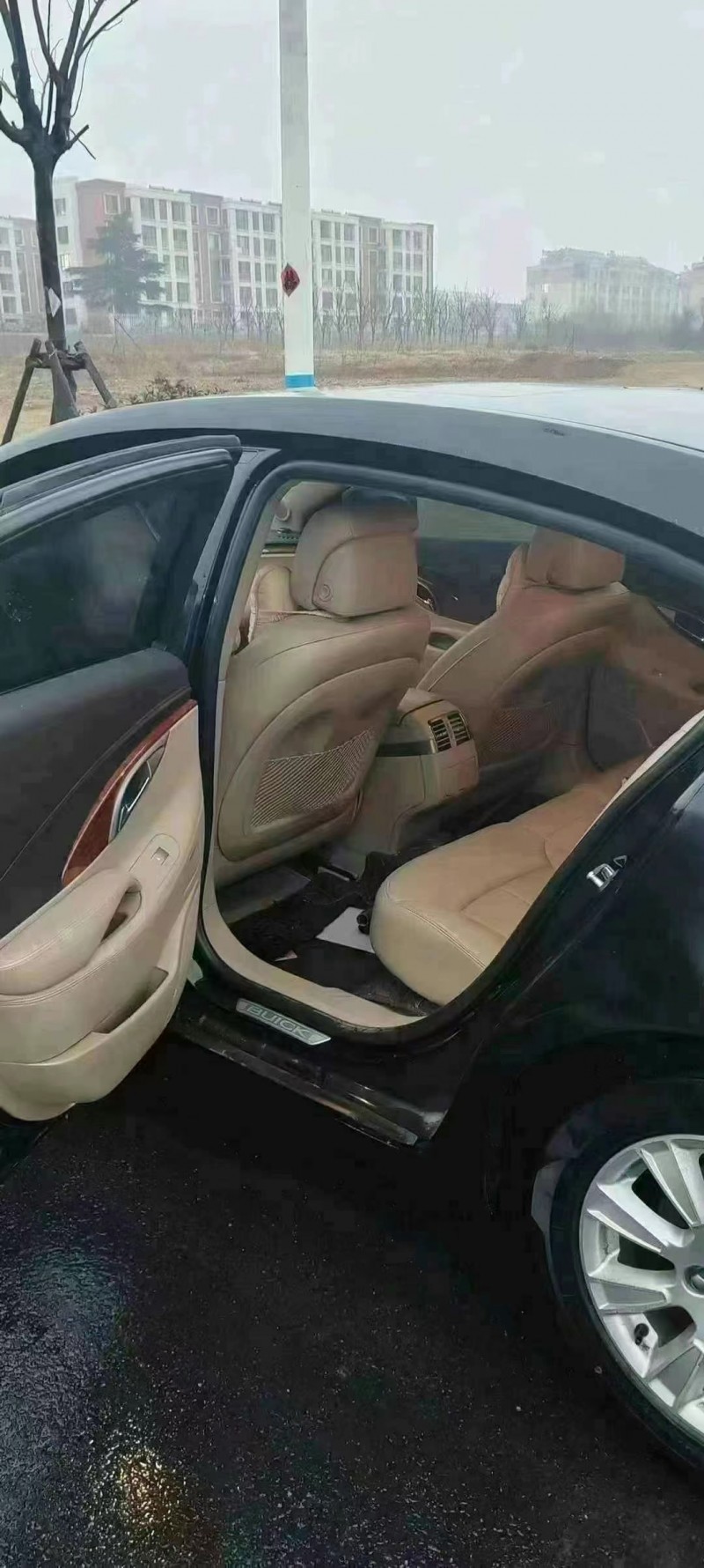 青岛13年别克君越4