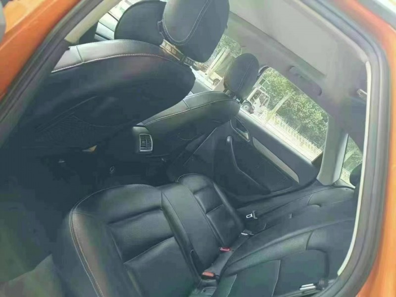 济宁16年奥迪Q36