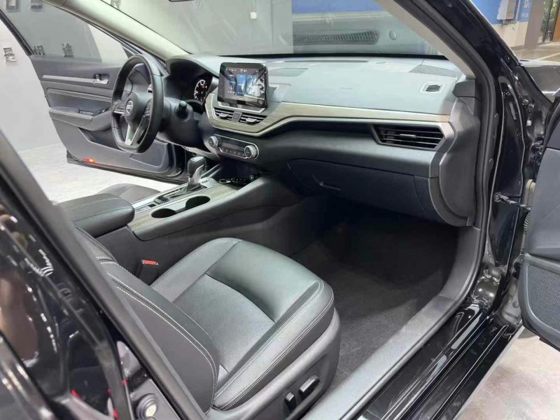 成都22年日产天籁7