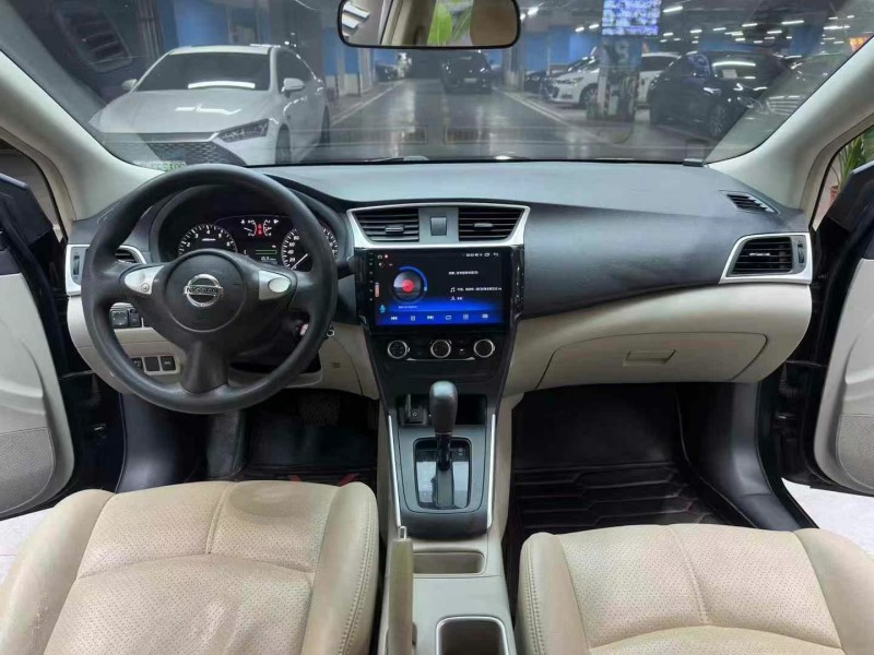 成都18年日产轩逸8