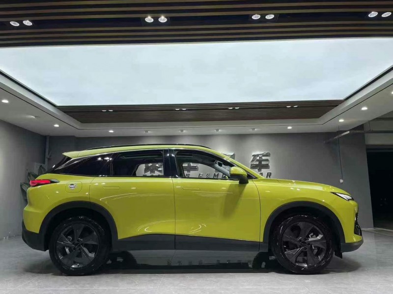 成都23年北汽制造魔方8