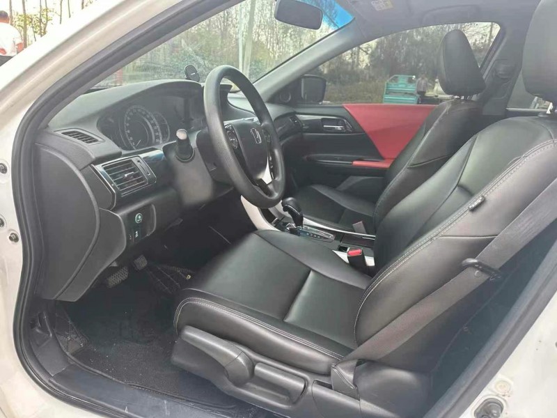 徐州17年本田雅阁5