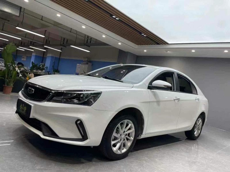 成都22年吉利帝豪2