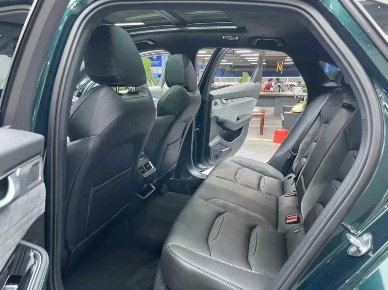 成都24年吉利星瑞6