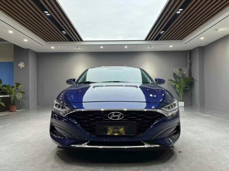 成都21年现代菲斯塔1