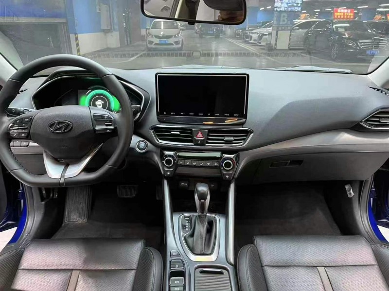 成都21年现代菲斯塔4